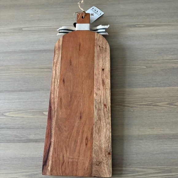 NWT acacia wood cheese board: 
15x12x6 - Picture 6 of 6